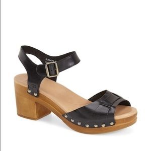 UGG Janie platform sandals